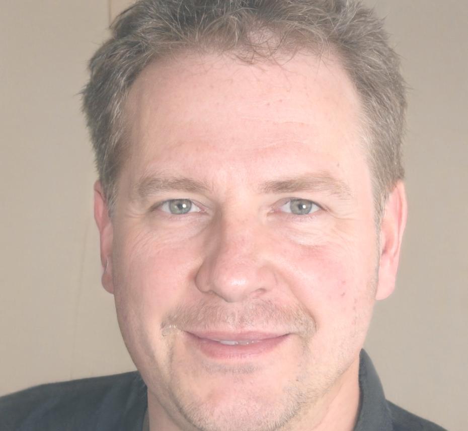 Portrait of instructor Callum Underhill